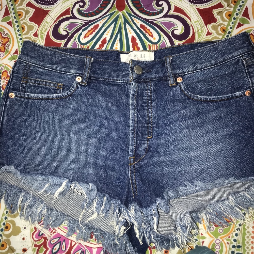 Free People Denim Shorts❣️